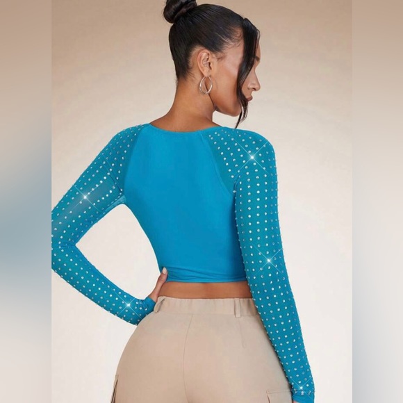 Rhinestone detail crisscross front crop top - Picture 4 of 4